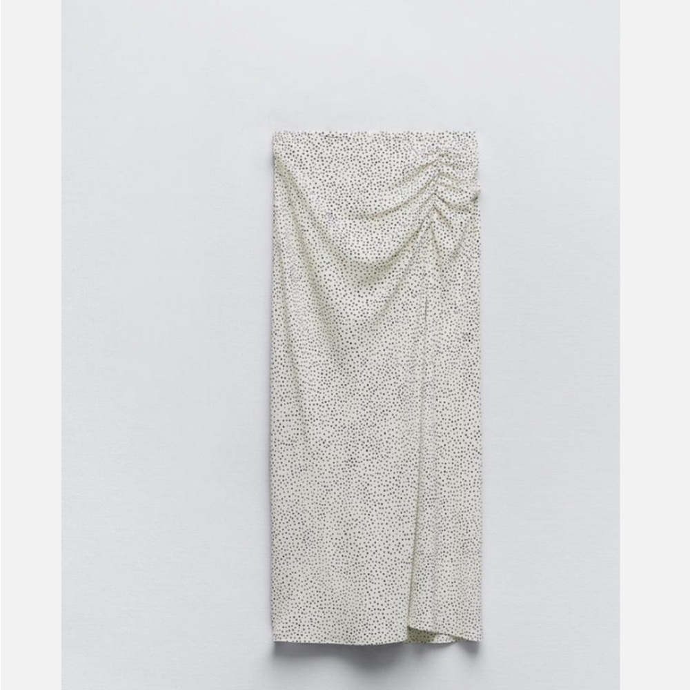 Zara Elegant White Patterned Skirt